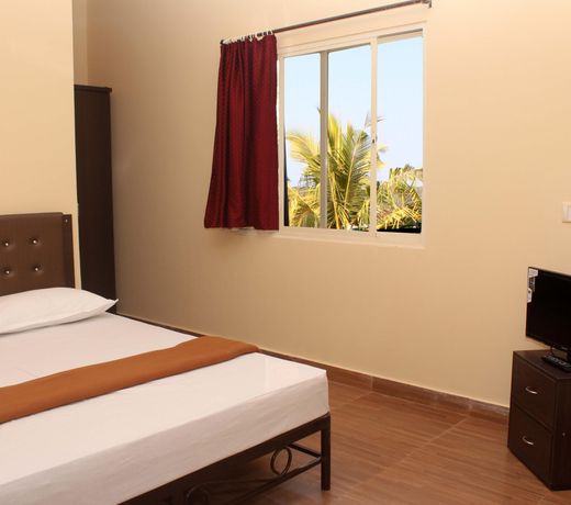 Amoura Guest House