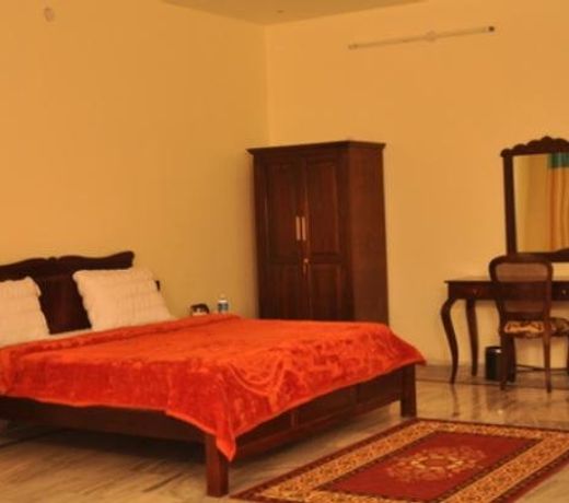 Motel Gajraj Continental
