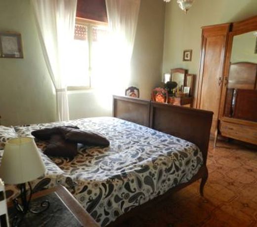 Amazing Country House