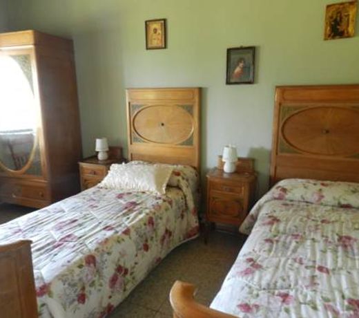 Amazing Country House