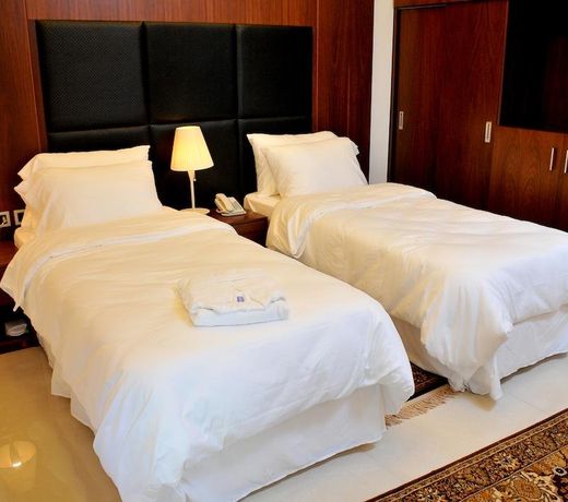 Dolphin Royal Suites