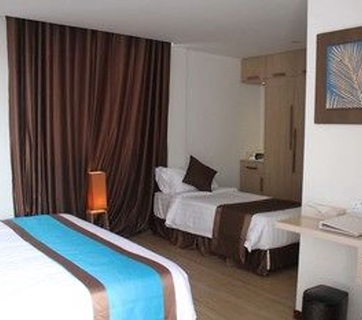 Beachwood Hotel and Spa at Maafushi