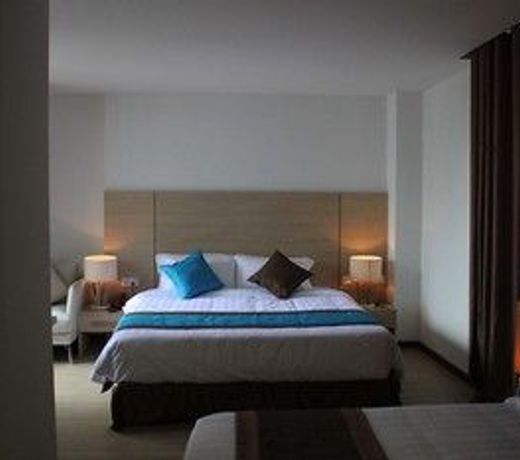 Beachwood Hotel and Spa at Maafushi