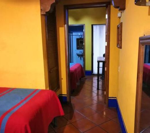 Hotel Suites Del Centro