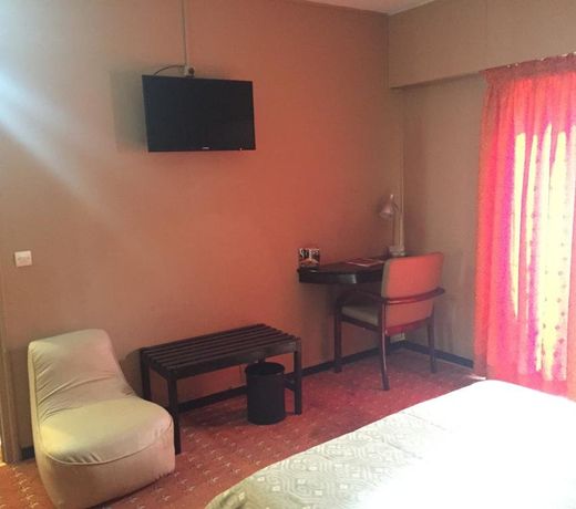 Hotel Nina