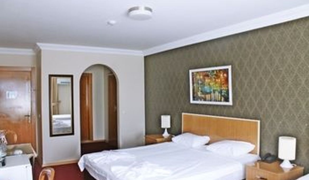 Oz Cinar Hotel