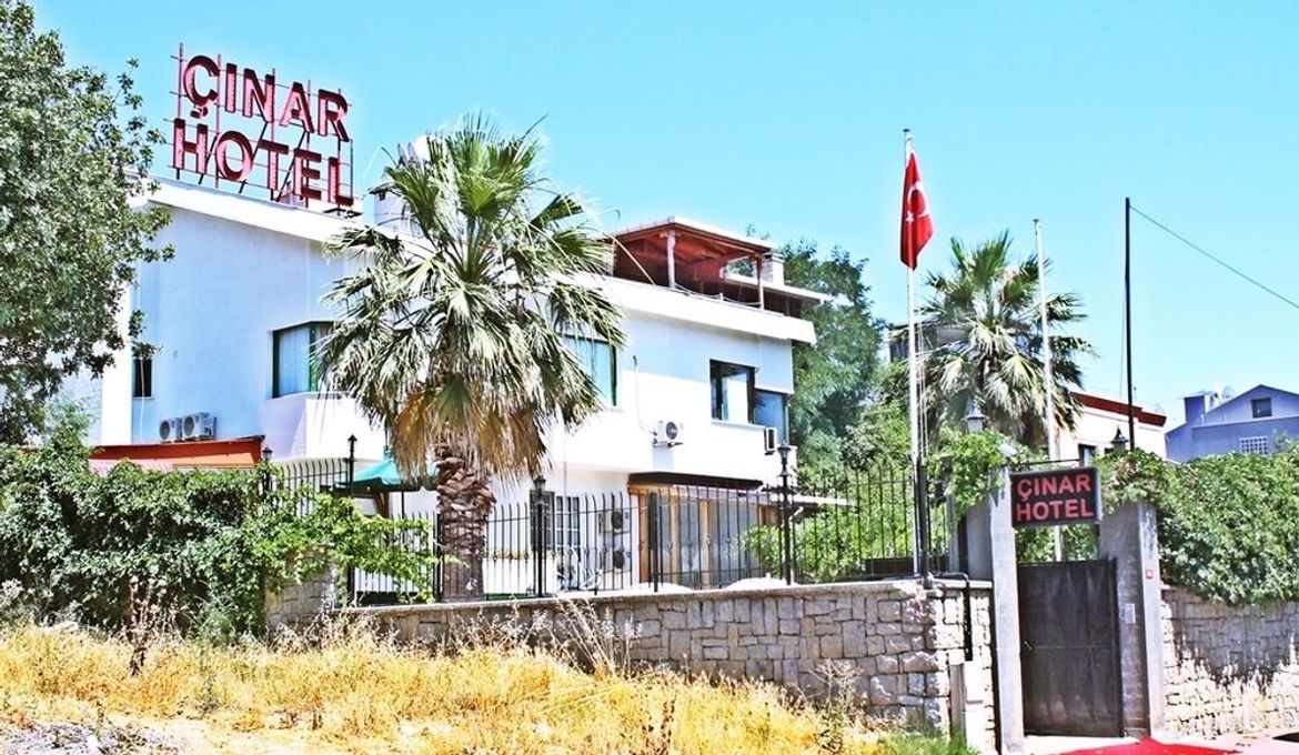 Oz Cinar Hotel