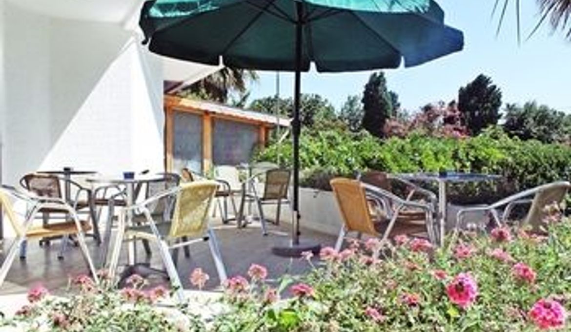 Oz Cinar Hotel