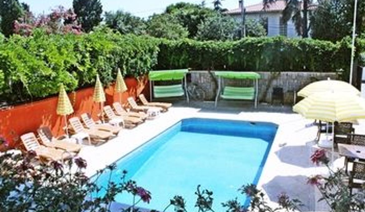 Oz Cinar Hotel