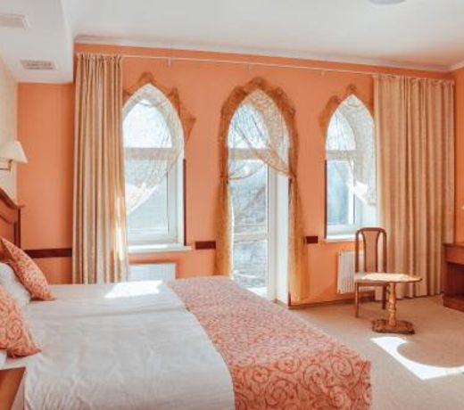 Premier Hotel Shafran