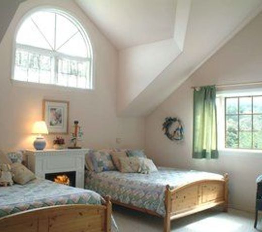 Tucker Peak Lodge