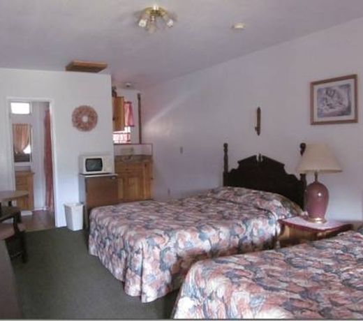 Bear Creek Cabins