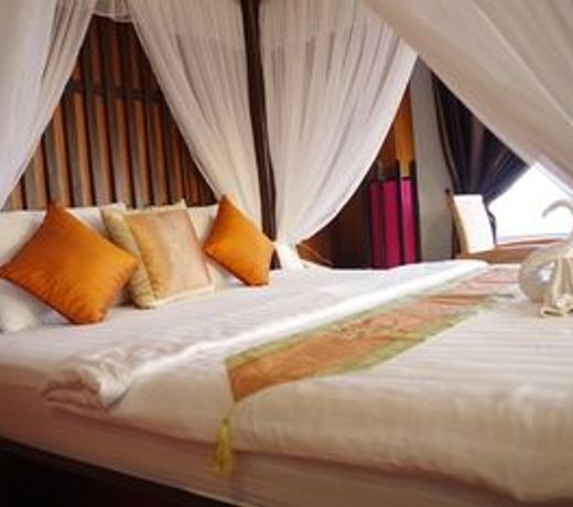 Ocean Breeze Hotel and Sky Bar