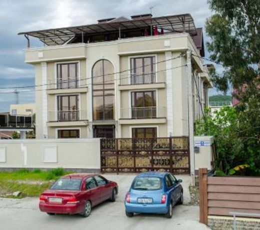 Mirniy Aparthotel
