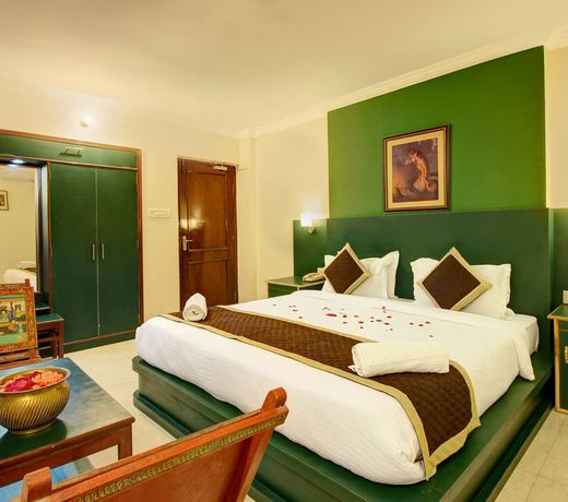 Hotel Jaisingh Palace