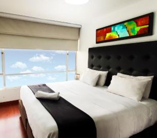 Apartasuites Plaza Modelia