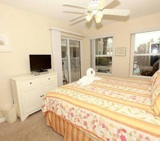 Poolside Villas by Holiday Isle