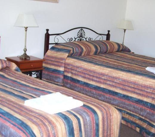 Marulan Motor Inn
