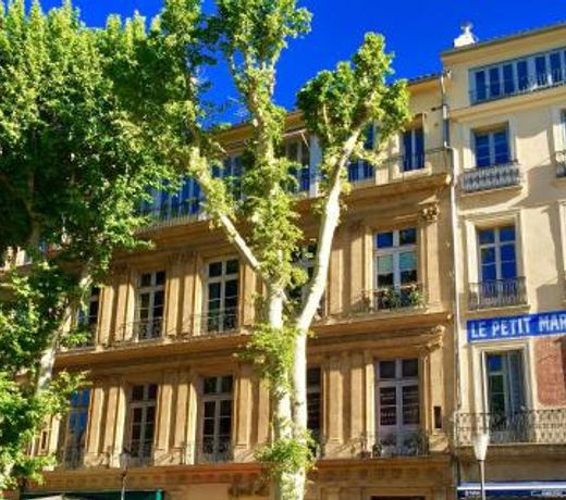 Les Suites du Cours & Spa