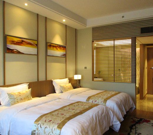 Southern-Club Station 1 Hotel