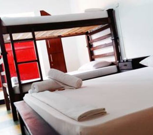 Traveler Hostel
