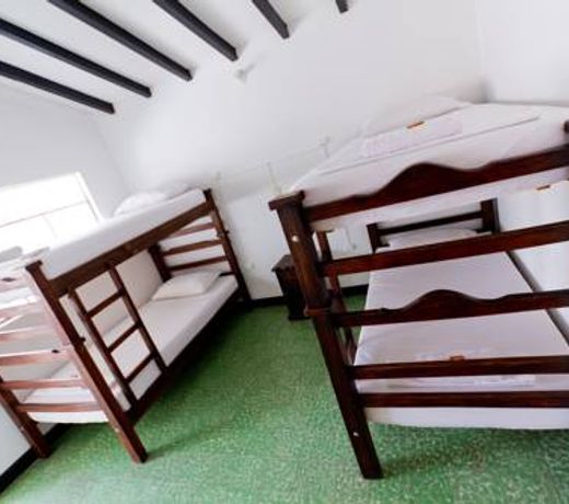 Traveler Hostel