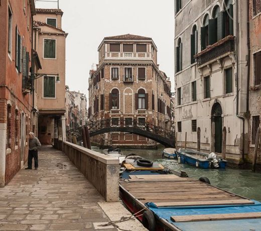 CA CICOGNA air conditioning and fast WiFi, central location apartment