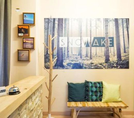 Snowake House