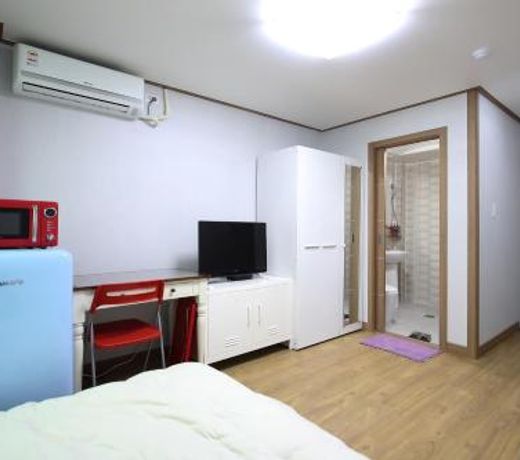 SB House
