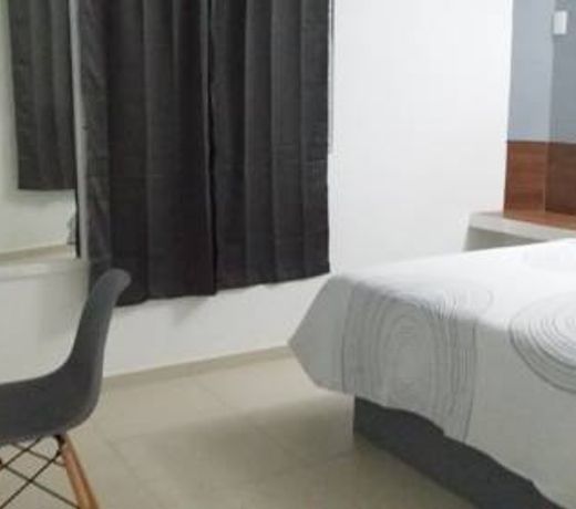 For Season Hotel