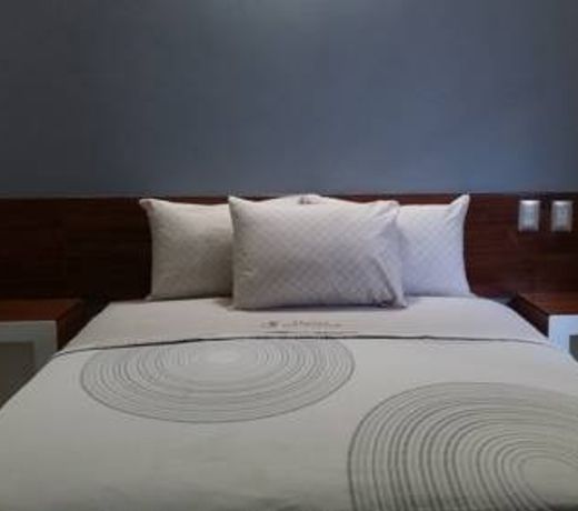 For Season Hotel