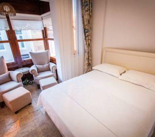 Apaz Alaçatı Hotel