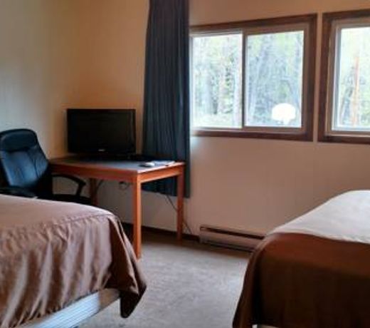 Four Seasons Lodge