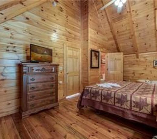 Aspens Envy 4 Bedroom Home with Mountain View