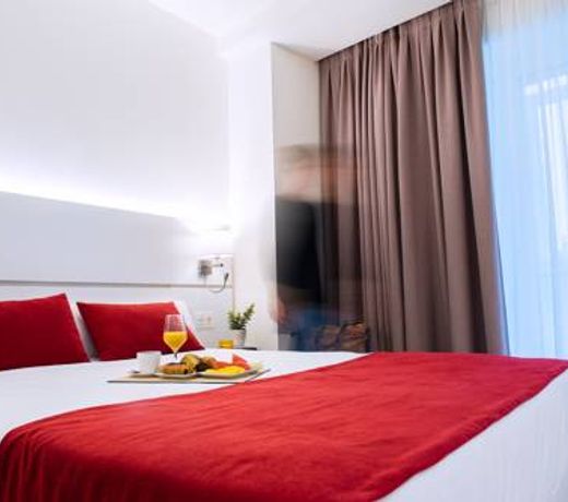 Hotel Pompaelo Plaza del Ayuntamiento & Spa
