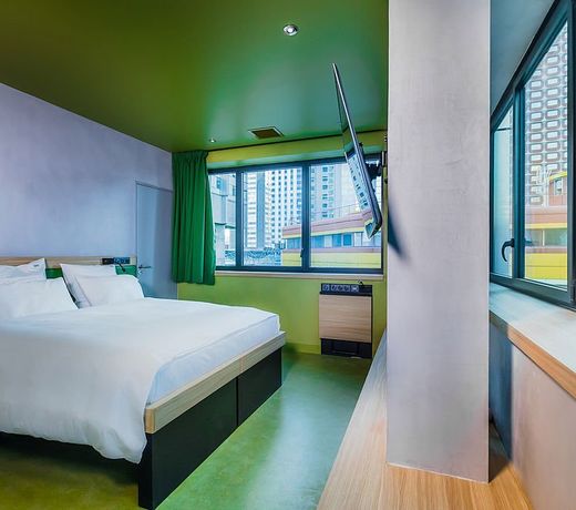 YOOMA Urban Lodge