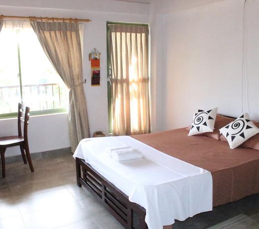 e-stay Hanthana Kandy