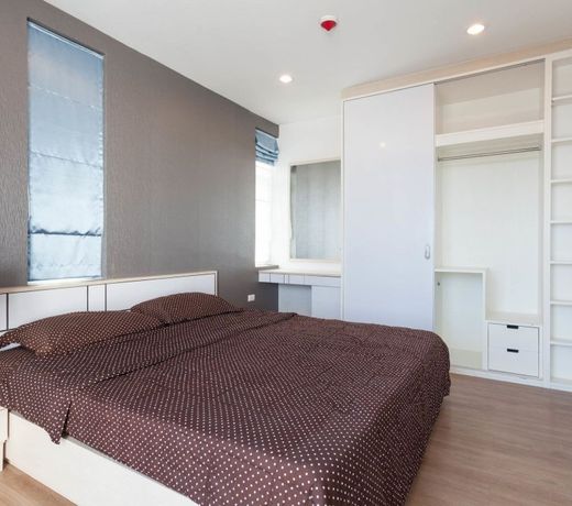 The Thames Pool Access Resort (SHA Plus+)