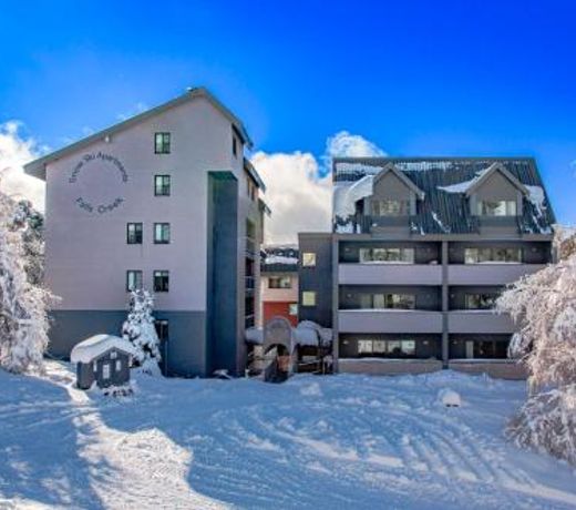 Snow Ski Apartments 23