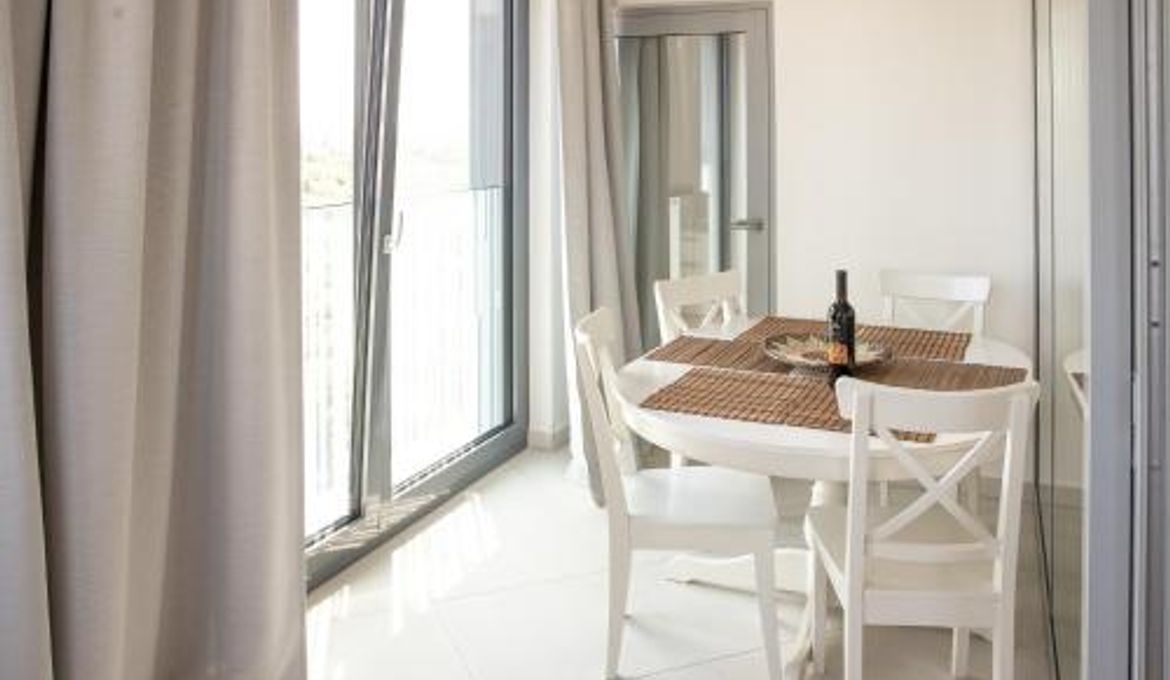 006 Angel Apartment