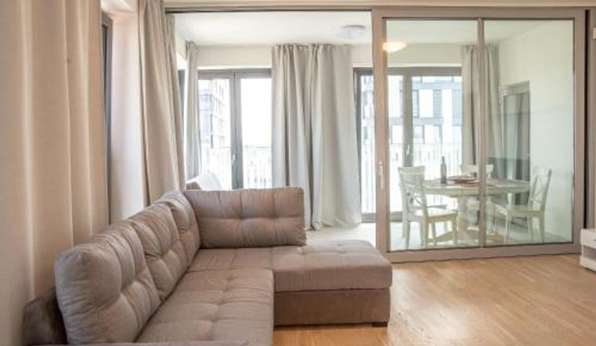 006 Angel Apartment