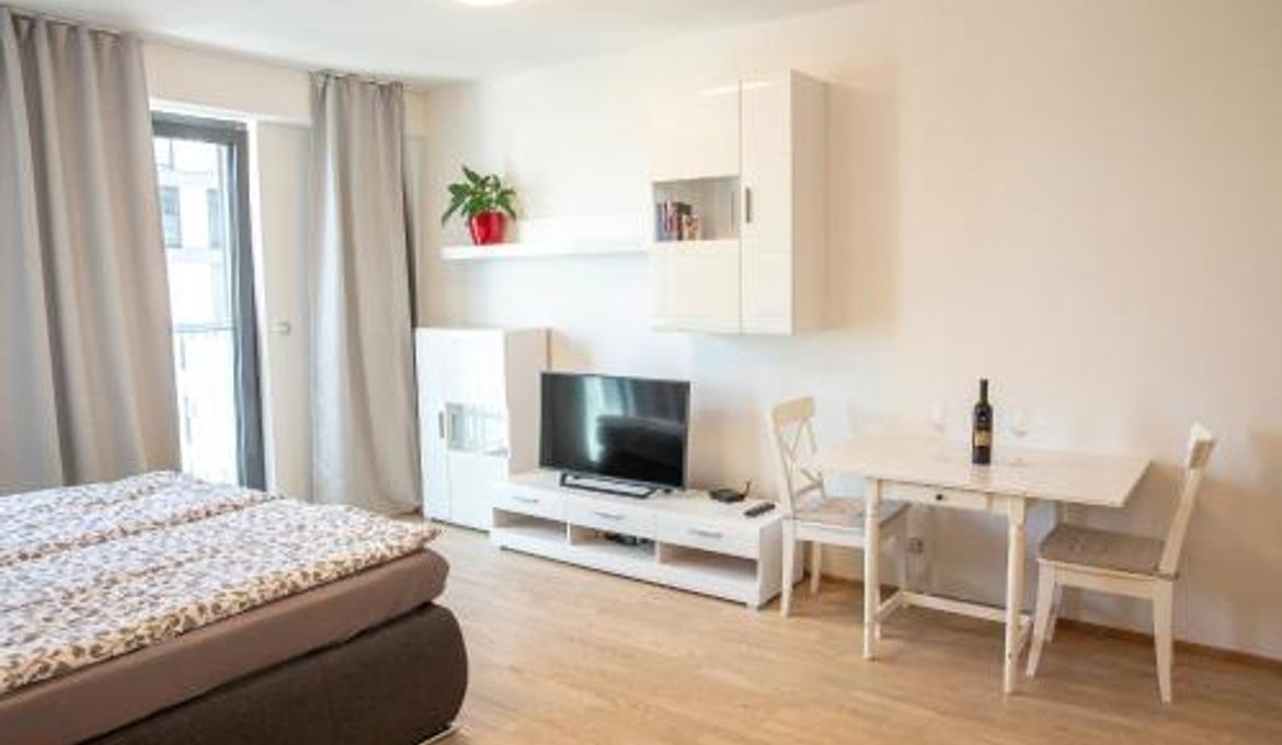 006 Angel Apartment