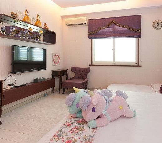 Isa Castle Homestay