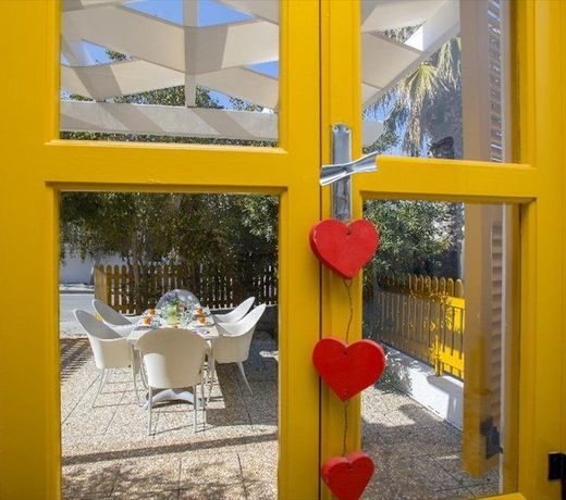 Dandelion Cottage
