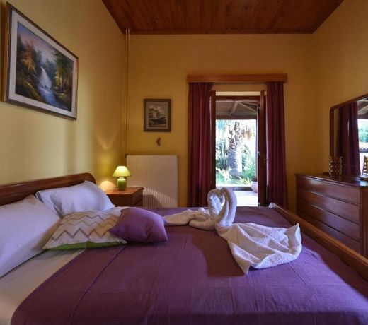 Villa Onar a stone house with view