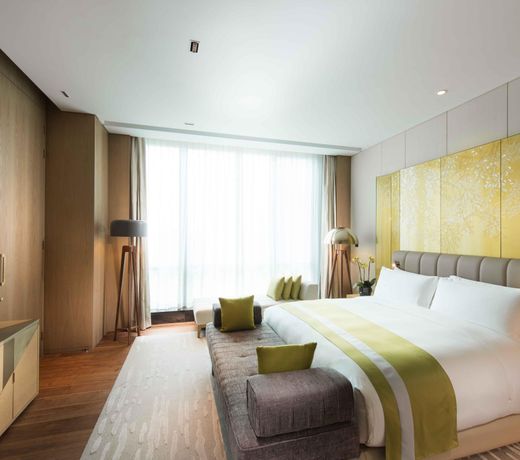 Conrad Guangzhou - Free shuttle between hotel and Exhibition Center during Canton Fair & Exhibitor registration Counter