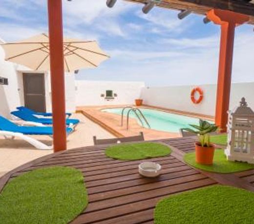 Villa with amazing views, jacuzzi and private pool