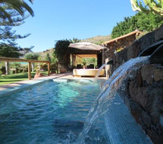 Villa Ayagaures