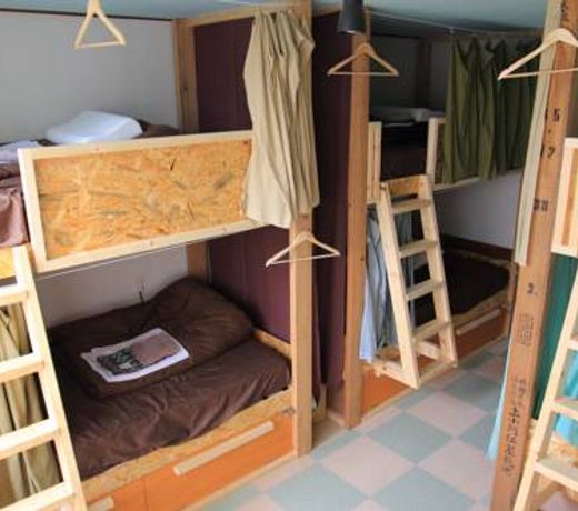 Good Trip Hostel & Bar