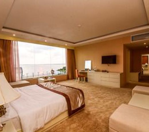 Grandeeza Luxury Hotel